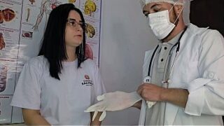 Aluna Marcou Sua Primeira Consulta ao Ginecologista… E Nunca Imaginou Isso