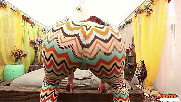Angelina Castro Rams Her Strap On Into Marcy Diamond’s Tight Pussy!