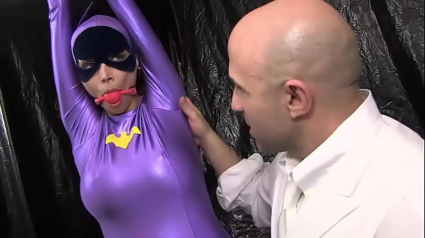 Batgirl – Broken Will XXX Anna Bell Peaks