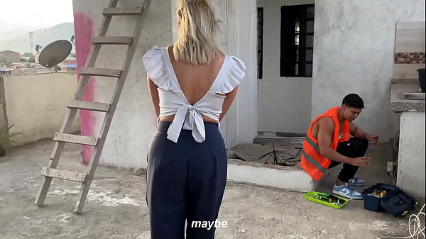 Builder fucks boss’s blonde wife on outdoor deck – Ann Rides & Angel Cruz