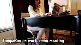 desperate to pee and wetting her pants and jeans pissing