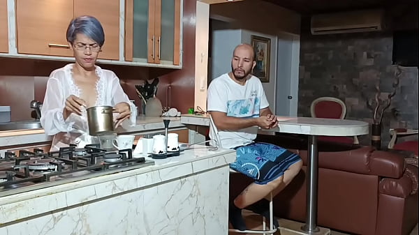 fucking my stepsister very well after a very long day – Porn in Spanish.