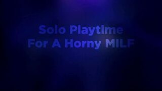 Horny Brittany Andrews Gets Her Pussy While She Squeeze Her Big Boobs!