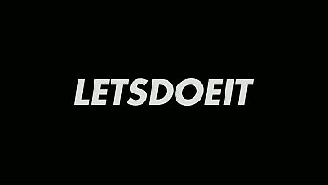 Hot Small Tits Babes Fuck Rich Guy In Luxury Threesome – LETSDOEIT