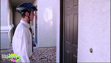 Hotwife Gets Fucked by College Student Spreading the Word