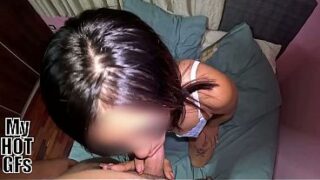 Lencería celeste y la vagina mojada. Soy tuya.