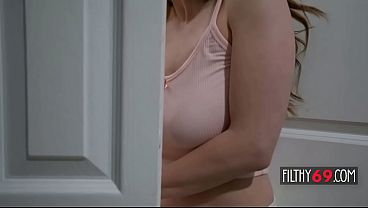 Nerdy stepsister lose her anal virginity with her stepbrother – Jackie Hoff