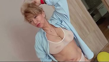 The return of the cool whore Aimee! Cock in her mouth, dildo in her pussy and other jokes of a depraved mature MILF…))