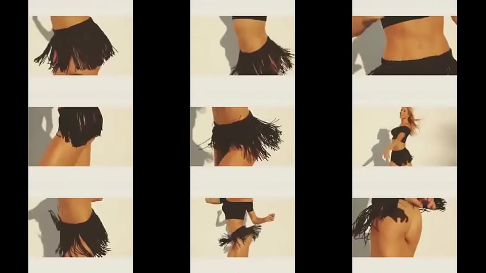 Torrie Wilson booty shake. 15 sec