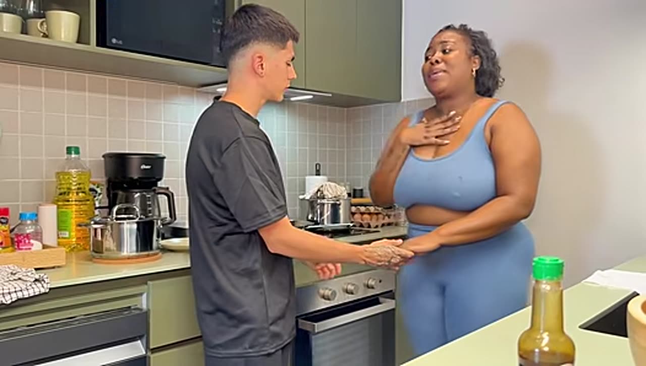 The boss should never have hired me-Danisha Milf y Angel Owenx